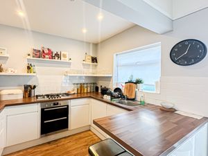 Photo 8- click for photo gallery